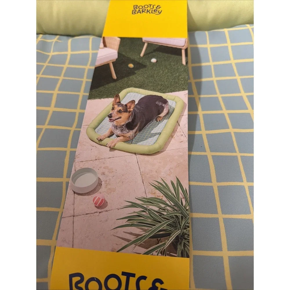 Boots and Barkley Cooling Dog Bolster Bed Green Blue Grid S/M Mat